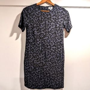 Short sleeve, navy and black leopard print fitted dress